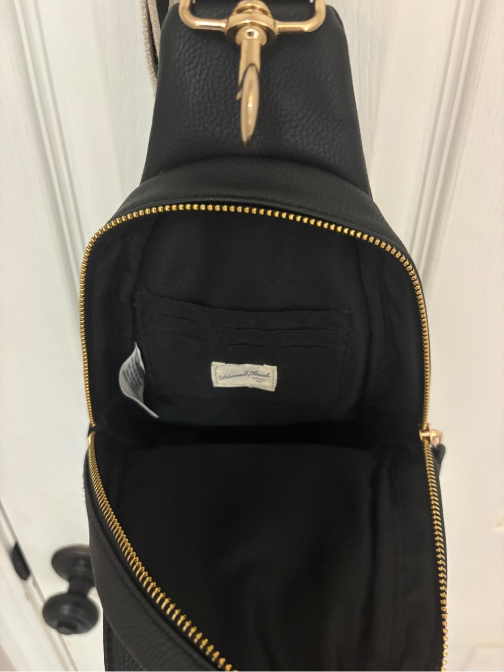 Universal Thread Sling Pack Crossbody Bag - Picture 9 of 13